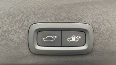 Volvo XC40 2.0 B3P Plus Dark 5dr Auto Petrol Estate